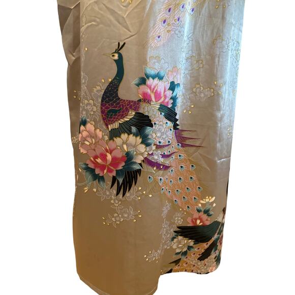 Kim + Ono Peacock Kimono Robe - Picture 5 of 9